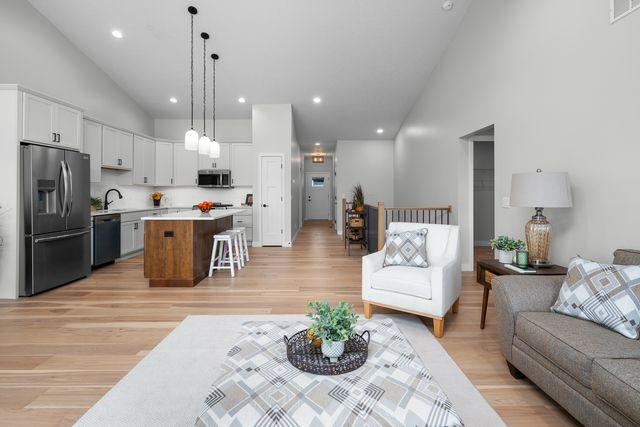 1875 Redbud Circle 102, Eldridge, IA 52748