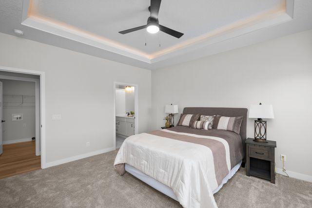 1875 Redbud Circle 102, Eldridge, IA 52748