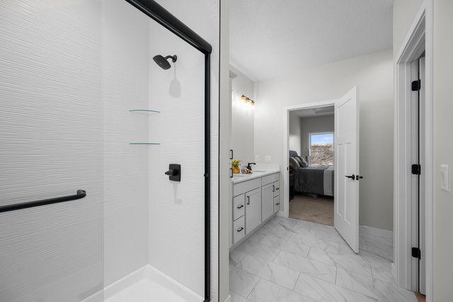 1875 Redbud Circle 102, Eldridge, IA 52748