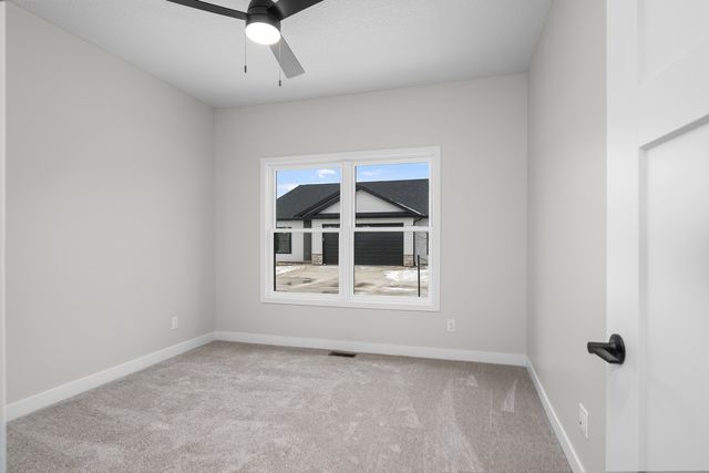 1875 Redbud Circle 102, Eldridge, IA 52748