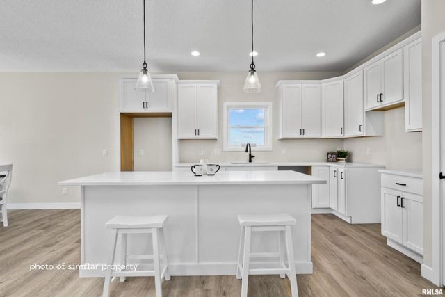 1875 Redbud Circle 102, Eldridge, IA 52748