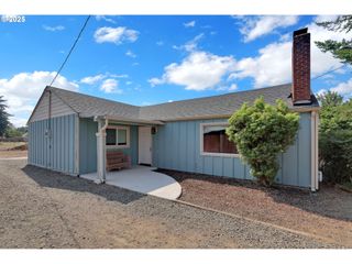 3090 WILLAKENZIE Rd, Eugene, OR 97401