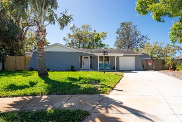 11980 VALENCIA COURT, Seminole, FL 33772