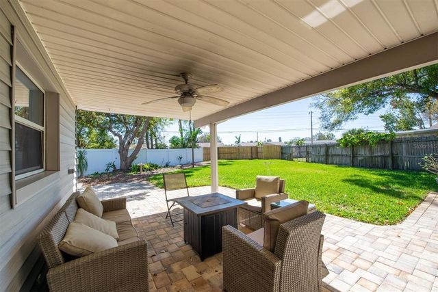 11980 VALENCIA COURT, Seminole, FL 33772