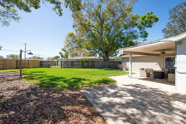 11980 VALENCIA COURT, Seminole, FL 33772