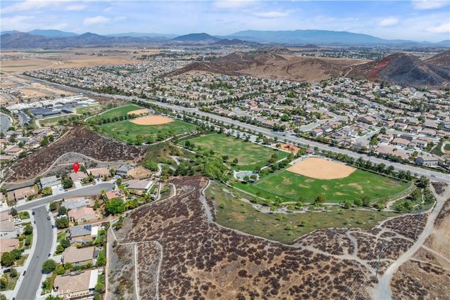 30840 Carriage Hill Drive, Menifee, CA 92584