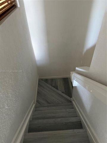 11401 NW 89th St 204, Doral, FL 33178