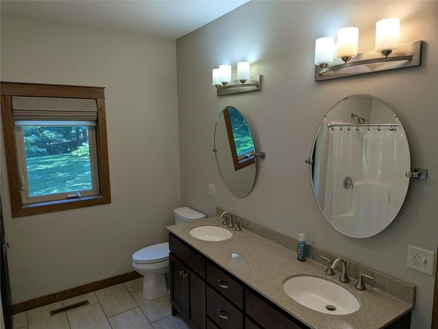 5437 Benjamin Street, Eau Claire, WI 54703