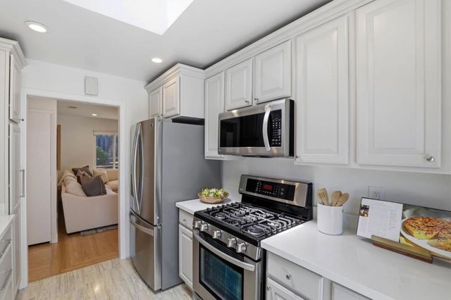 3708 Brandy Rock Way, Redwood City, CA 94061