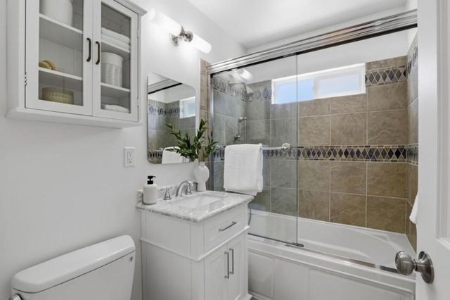 3708 Brandy Rock Way, Redwood City, CA 94061