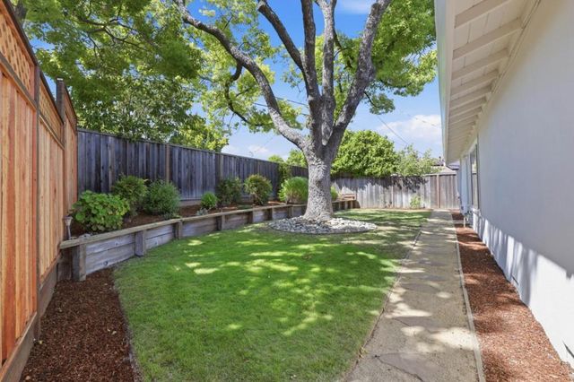 3708 Brandy Rock Way, Redwood City, CA 94061