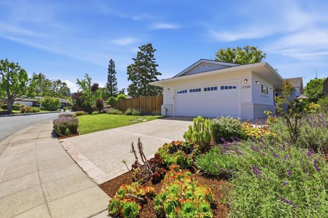 3708 Brandy Rock Way, Redwood City, CA 94061