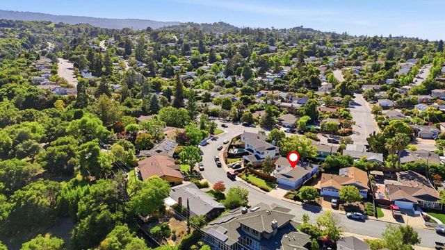 3708 Brandy Rock Way, Redwood City, CA 94061