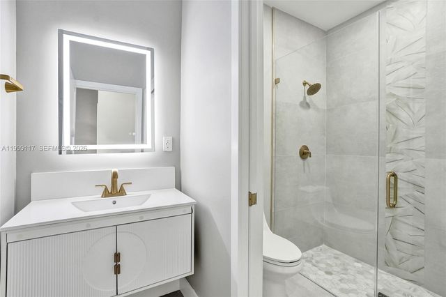 5241 SW 25th St, West Park, FL 33023