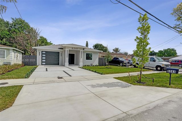 5241 SW 25th St, West Park, FL 33023