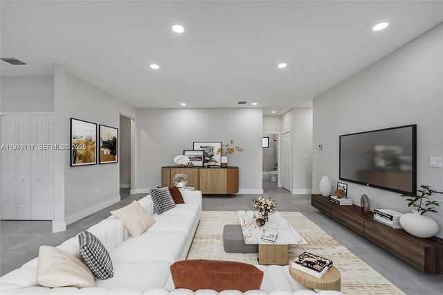 5241 SW 25th St, West Park, FL 33023