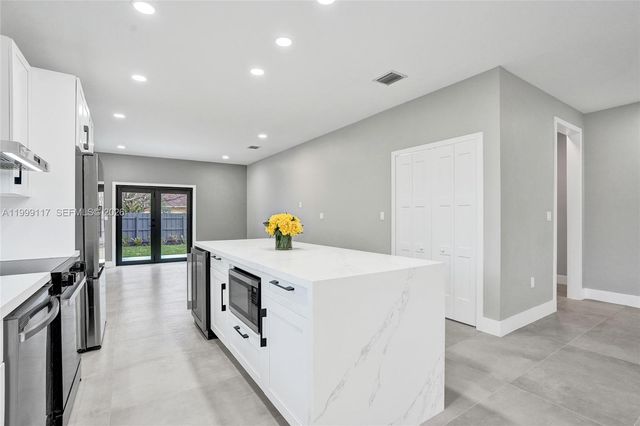 5241 SW 25th St, West Park, FL 33023