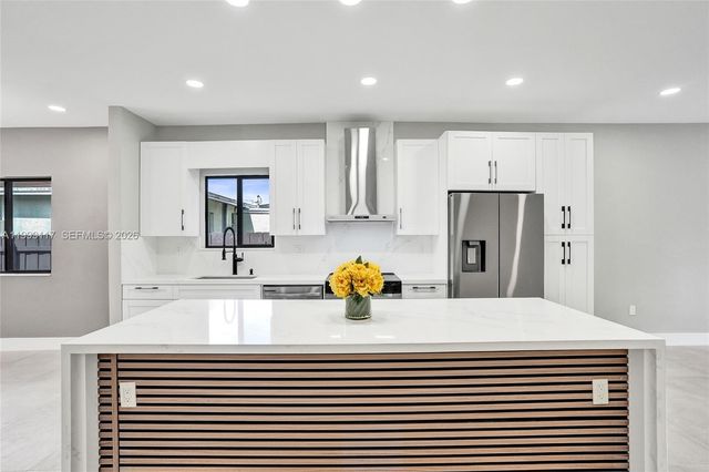 5241 SW 25th St, West Park, FL 33023