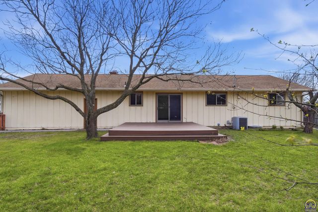 2601 SW Kingsrow RD, Topeka, KS 66614