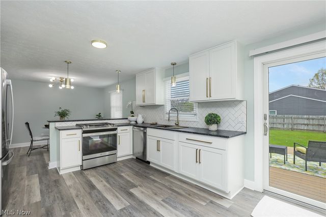 2783 State Street NW, Uniontown, OH 44685