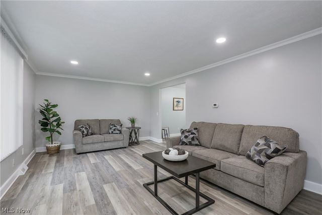 2783 State Street NW, Uniontown, OH 44685