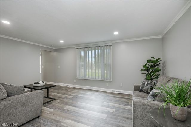 2783 State Street NW, Uniontown, OH 44685