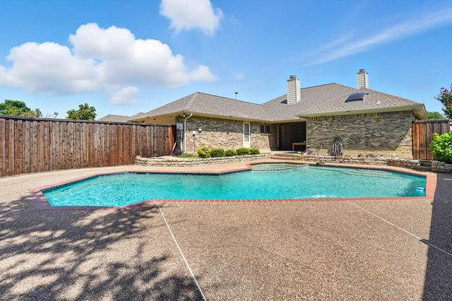 2517 Willowgate Lane, Carrollton, TX 75006