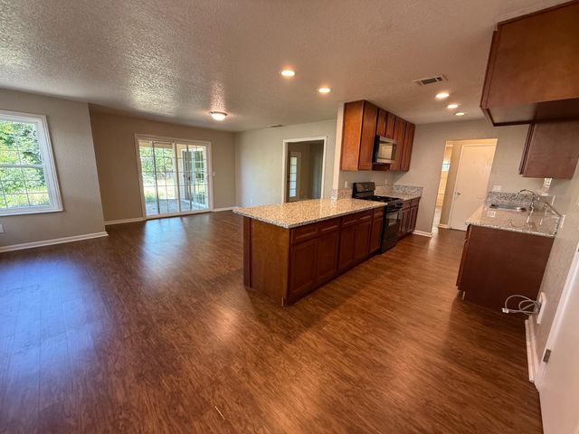 7434 Saybrook Dr, Citrus Heights, CA 95621
