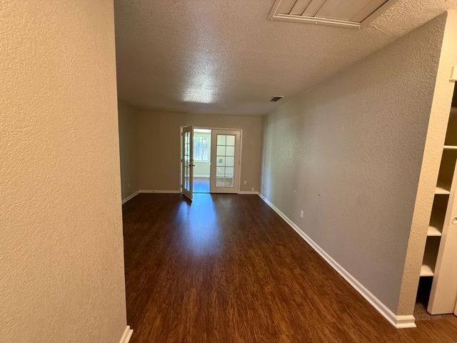 7434 Saybrook Dr, Citrus Heights, CA 95621