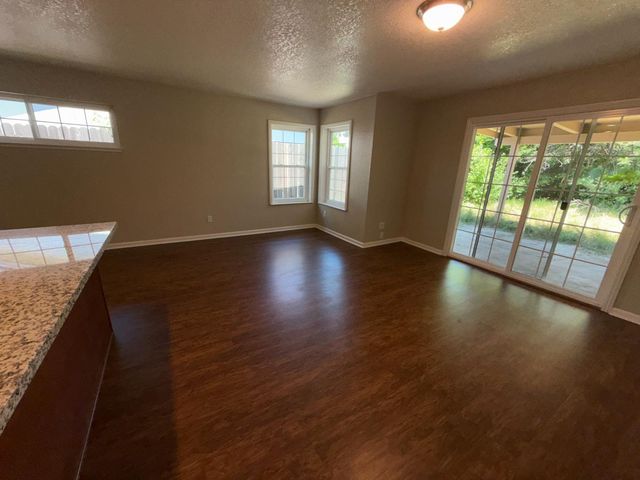 7434 Saybrook Dr, Citrus Heights, CA 95621