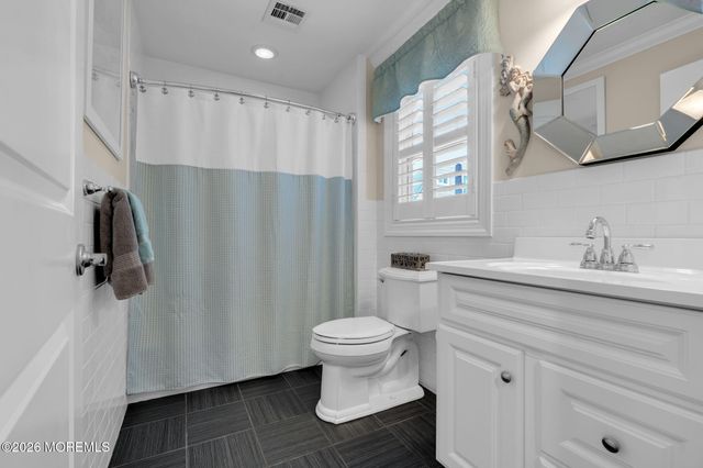 14 Seadrift Avenue, Highlands, NJ 07732