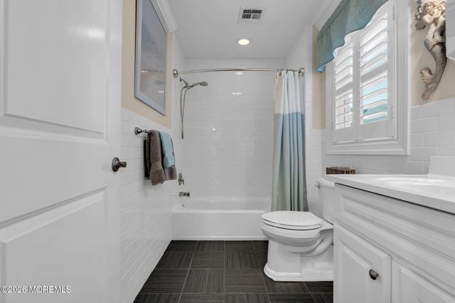 14 Seadrift Avenue, Highlands, NJ 07732