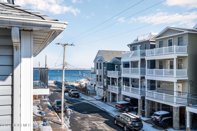 14 Seadrift Avenue, Highlands, NJ 07732