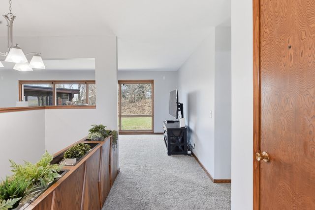 4535 MANCHESTER Drive, Omaha, NE 68152