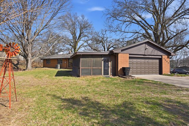 4535 MANCHESTER Drive, Omaha, NE 68152