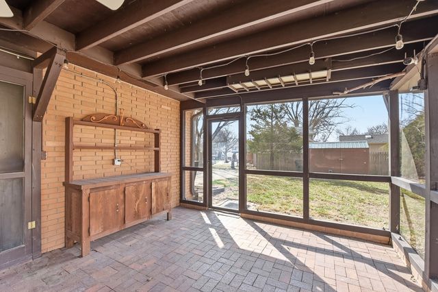 4535 MANCHESTER Drive, Omaha, NE 68152