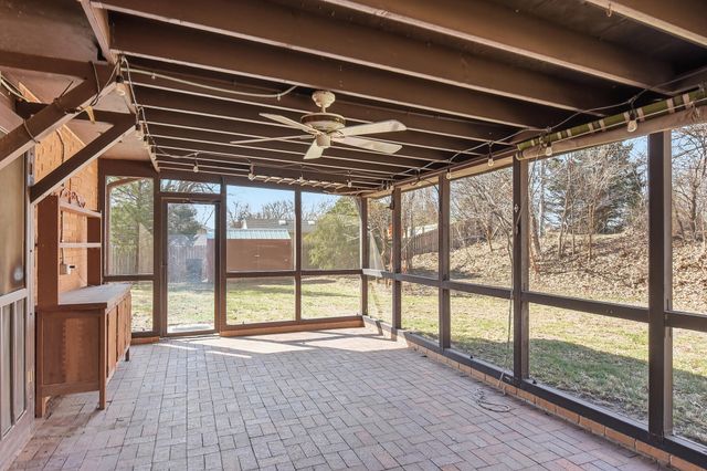 4535 MANCHESTER Drive, Omaha, NE 68152