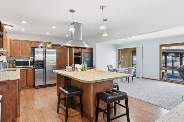 4535 MANCHESTER Drive, Omaha, NE 68152