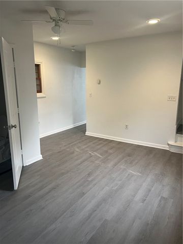 520 Bauerlein St, Millvale, PA 15209