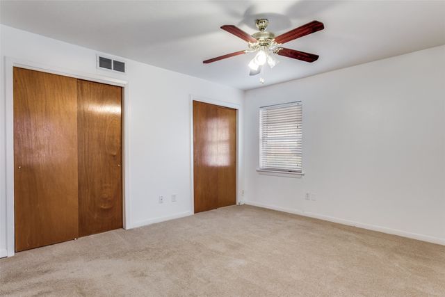 5828 Wales Avenue, Fort Worth, TX 76133