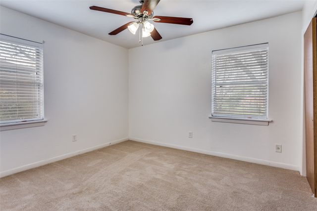 5828 Wales Avenue, Fort Worth, TX 76133