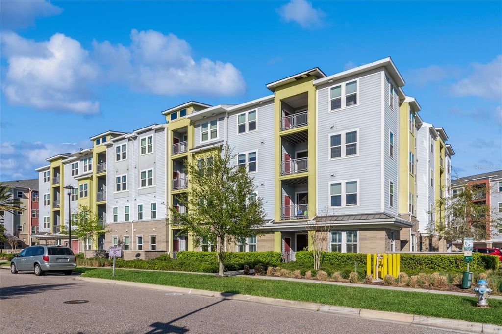 Image 33 of property listing at 7517 LAUREATE BOULEVARD 4103, Orlando, FL 32827