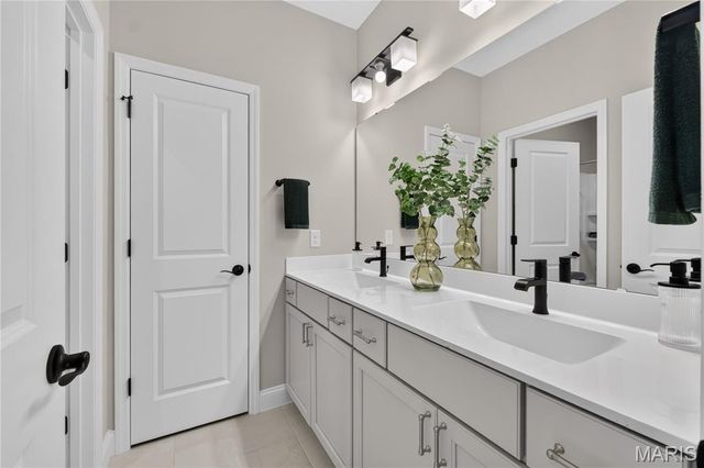 126 Royal Troon Drive, Dardenne Prairie, MO 63368
