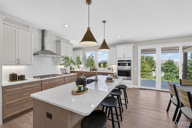 126 Royal Troon Drive, Dardenne Prairie, MO 63368