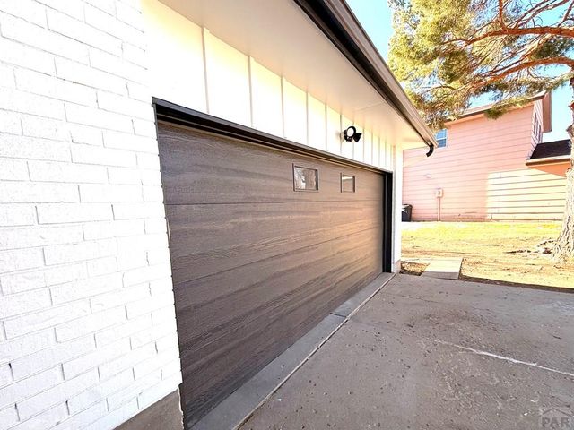12 Briargate Terrace, Pueblo, CO 81001