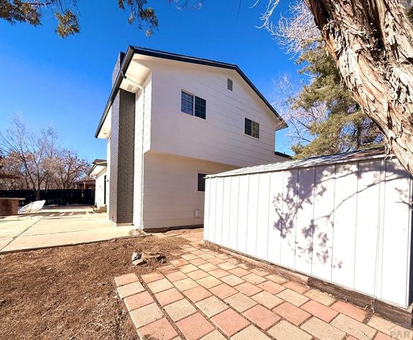12 Briargate Terrace, Pueblo, CO 81001