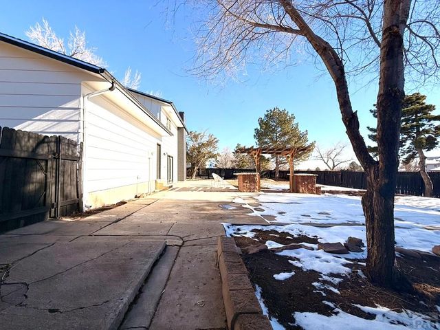 12 Briargate Terrace, Pueblo, CO 81001