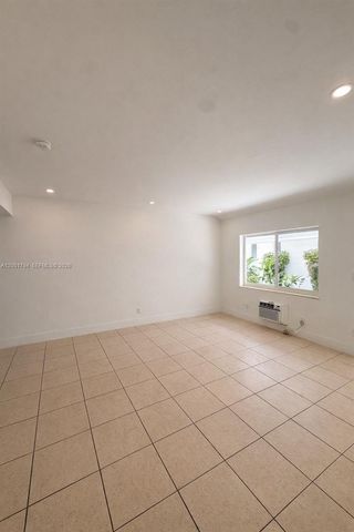 935 Bay Dr 4, Miami Beach, FL 33141