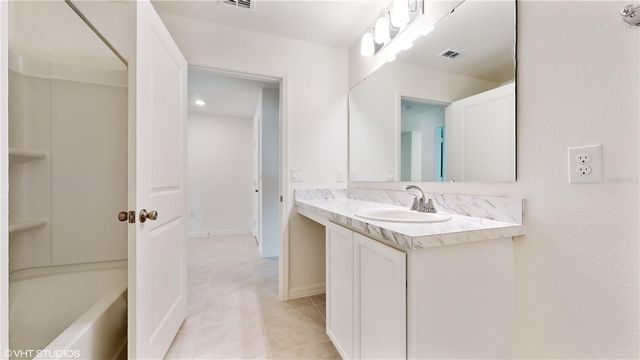 1019 GOTTHARD PASS DR, Winter Haven, FL 33881