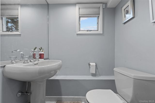 2812 Covered Bridge Road, Merrick, NY 11566